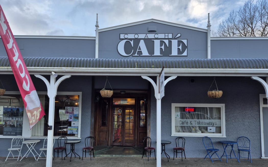 Raetihi's Coach Cafe and Takeaways.