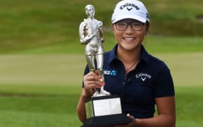 Lydia Ko, receiving last year's overall supreme Halberg Trophy.