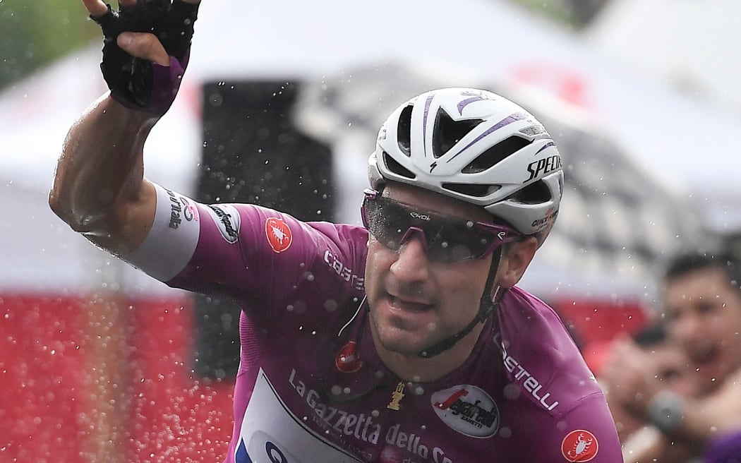 Stage winner Elia Viviani