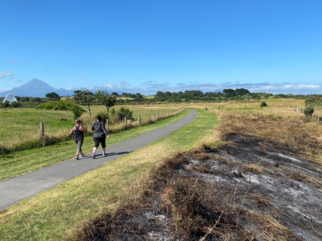 Te Rewa Rewa Bridge fire, New Plymouth