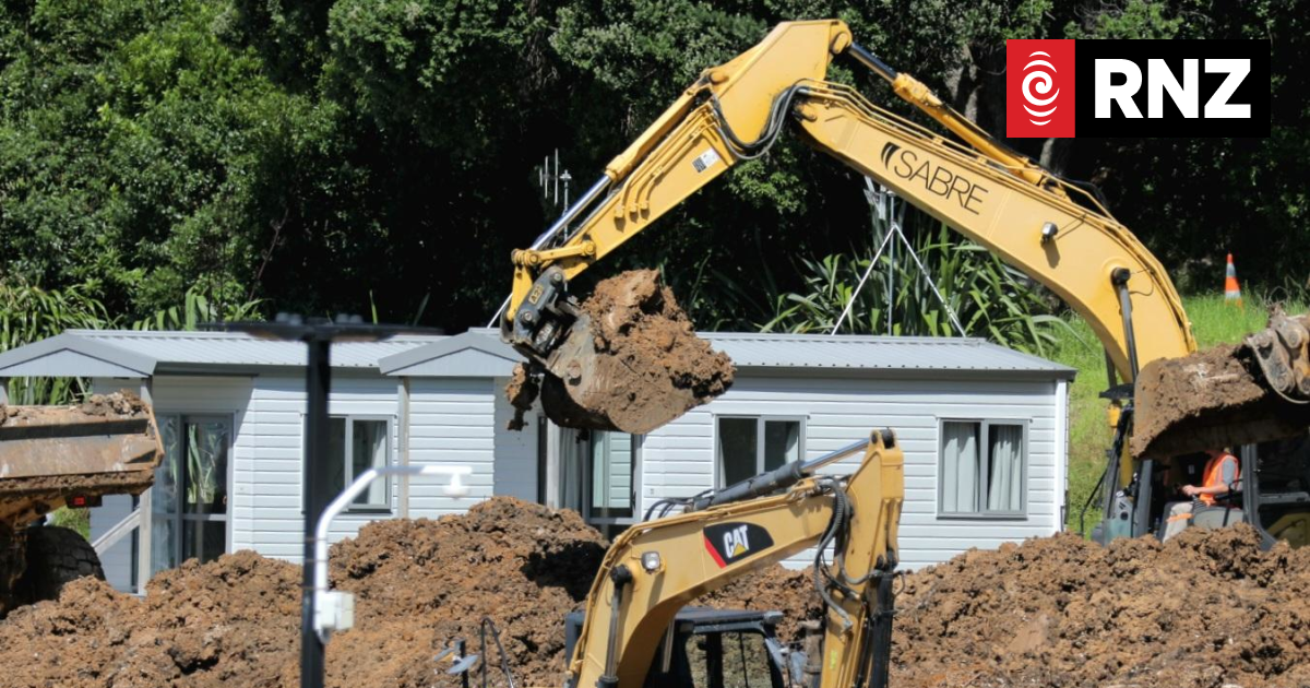 Live: Criminal liability to be probed after Mount Maunganui landslip, recovery crews hope for sun