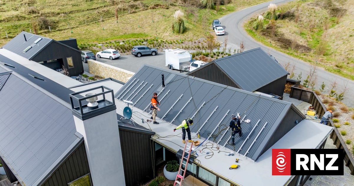 Angry customers complain about SolarZero contracts
