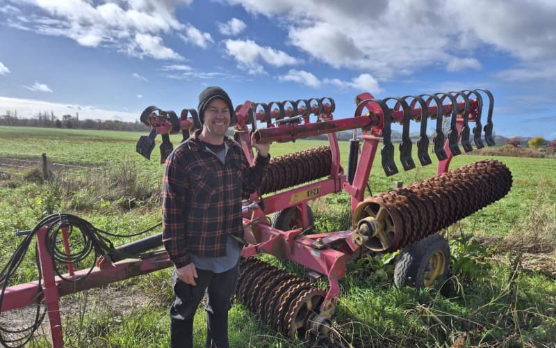 Hawke's Bay growers mull McCain takeover bid | RNZ
