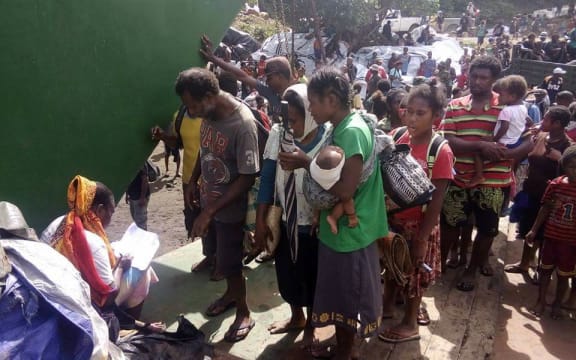 People beinPeople being evacuated from Ambae.