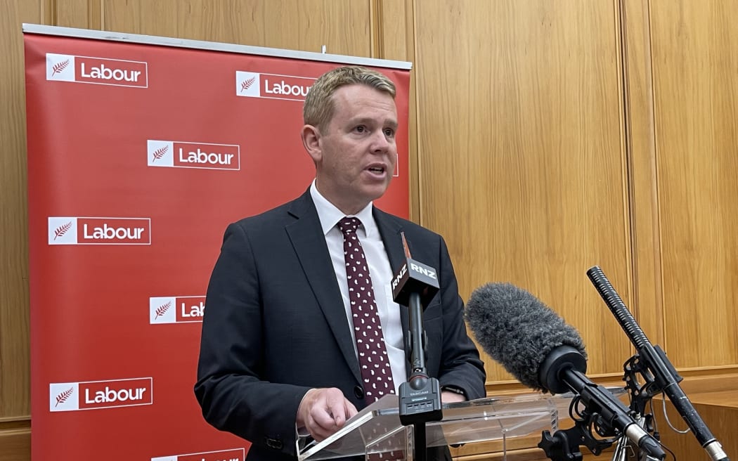 Labour leader Chris Hipkins calls for a ceasefire in Israel Gaza conflict