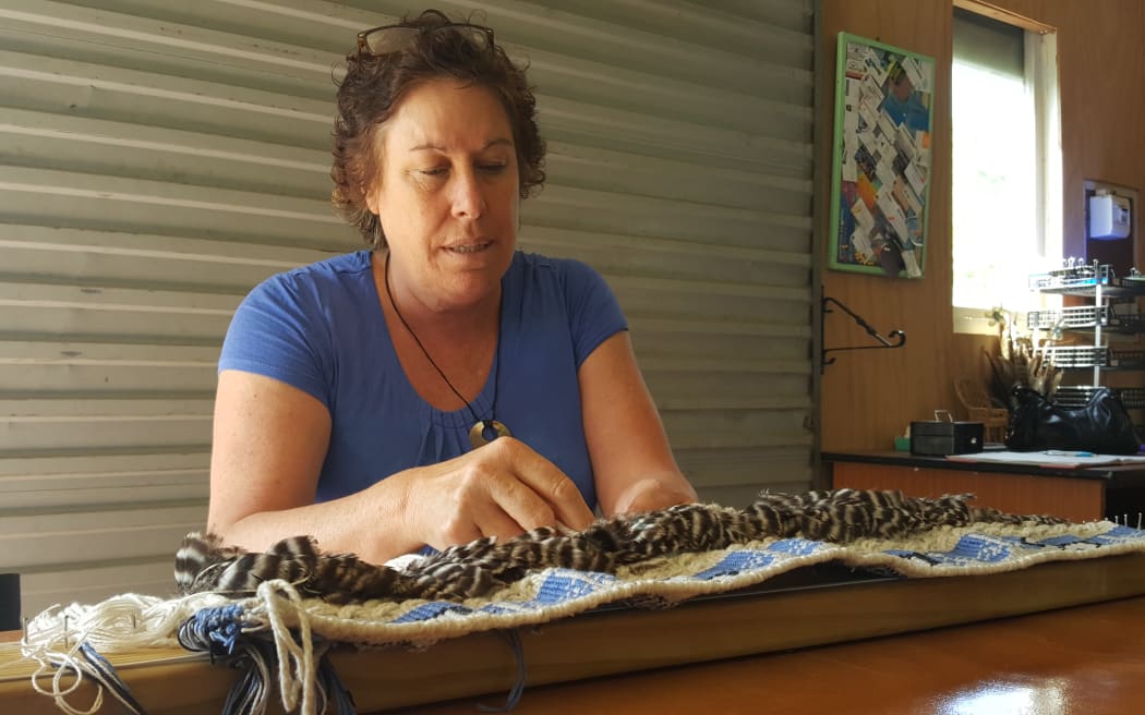 Student Caroline Evans starts her korowai project