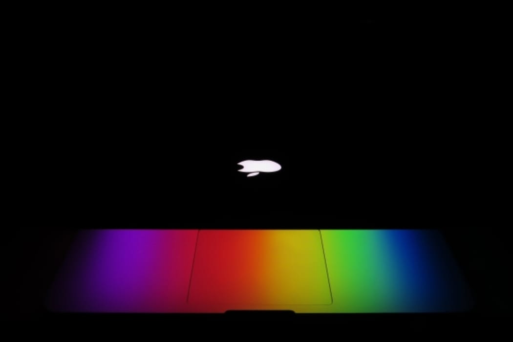 Apple rainbow