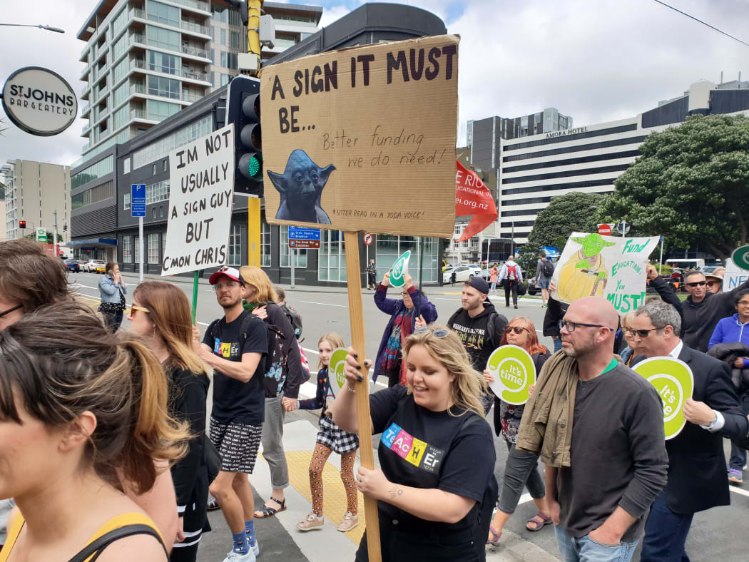 Primary teachers and principals in Wellington hold a rally on the last day of a week of strike action around the country.