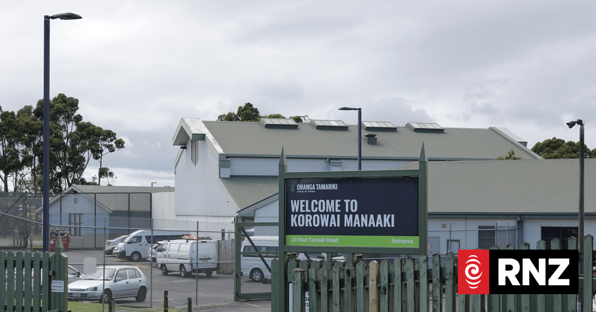 Young people remain on roof of youth justice residence in South Auckland