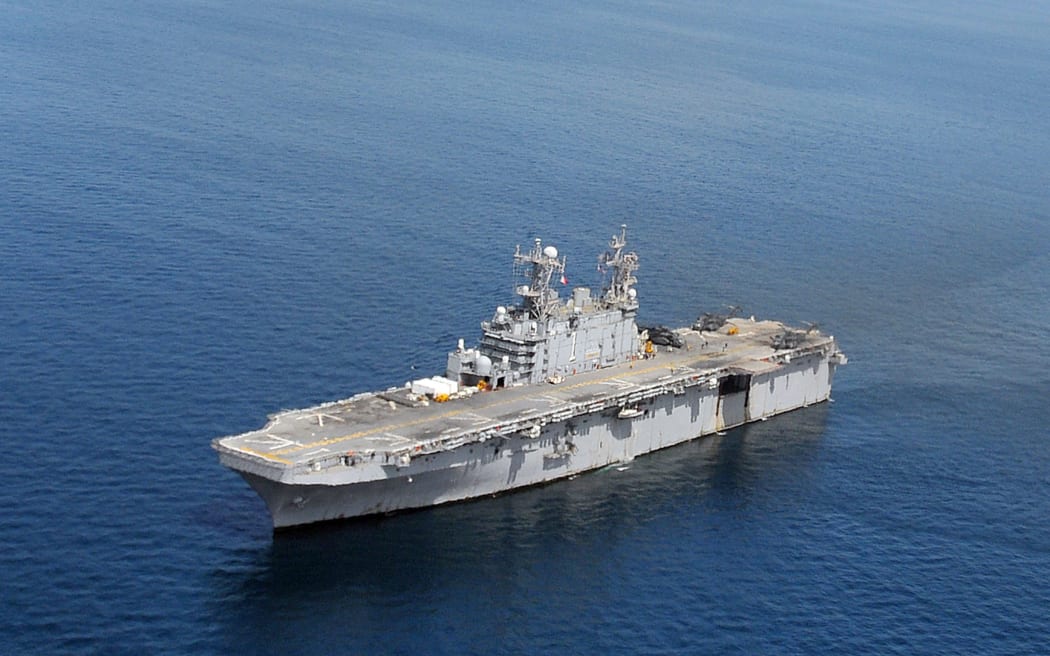 USNAVY helicopter carrier USS Tarawa (LHA-1) sails across the Pacific Ocean during the "Panamax 2008" joint wargame on August 15, 2008. Civilian and military personnel from 20 countries take part in the United States Southern Command (USSOUTHCOM)-led exercise which in this particular time concentrates in Panama Canal security issues.  AFP PHOTO/ Elmer MARTINEZ (Photo by ELMER MARTINEZ / AFP)