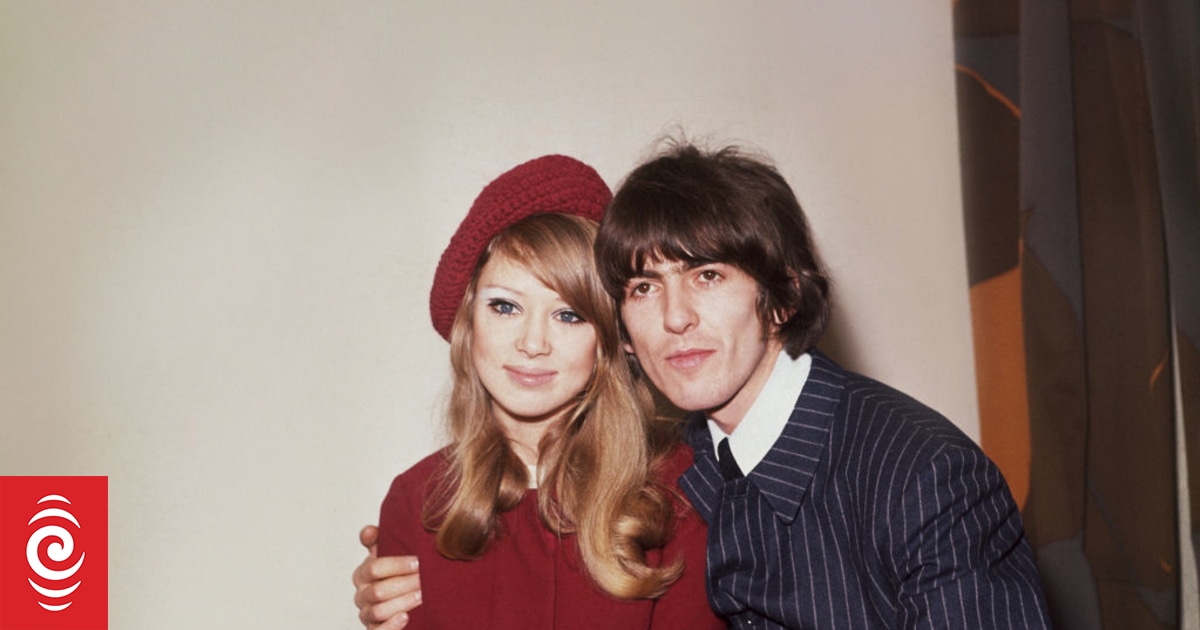 Pattie Boyd reveals 'love triangle' letters from George Harrison and Eric Clapton | RNZ News