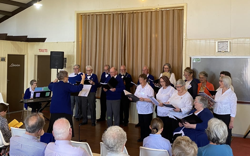 Waimate Savage Club's full singing group