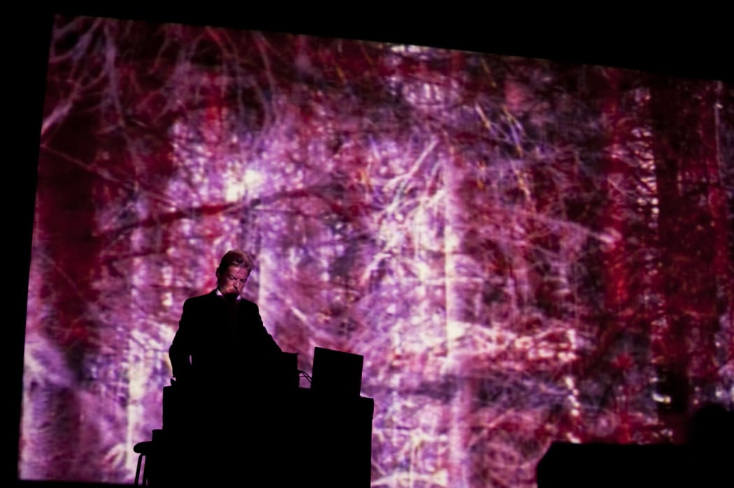 Wolfgang Voigt live as Gas