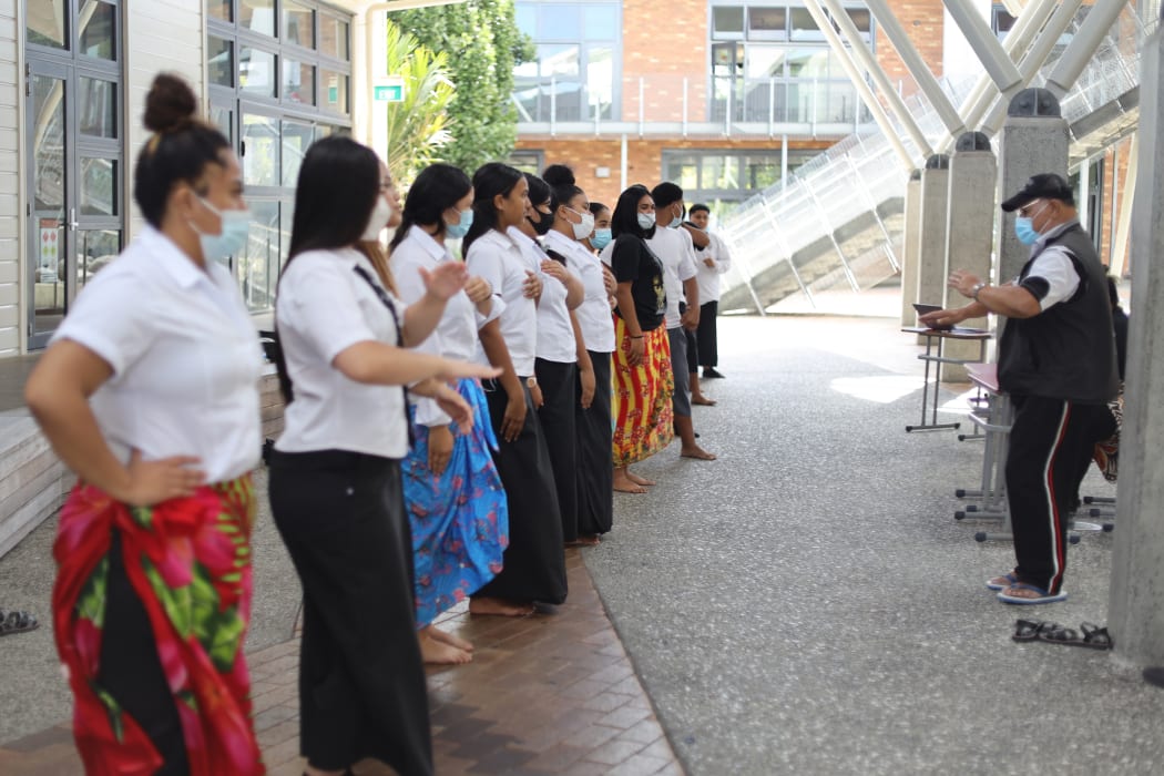 Avondale College students practice for Polyfest