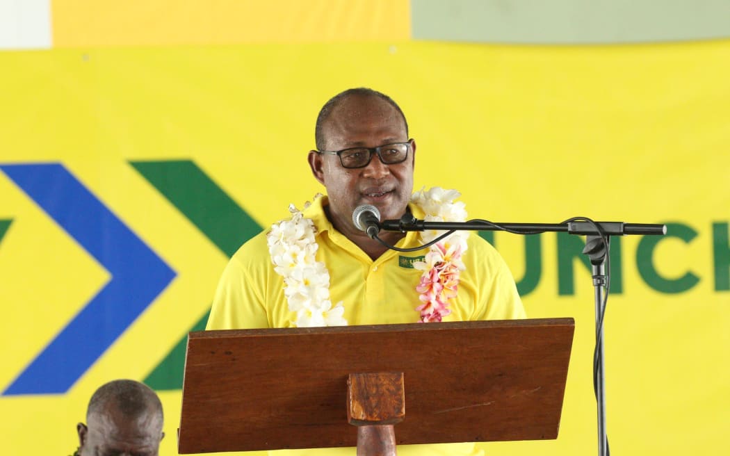 The leader of the independent MPs group, Manasseh Maelanga.