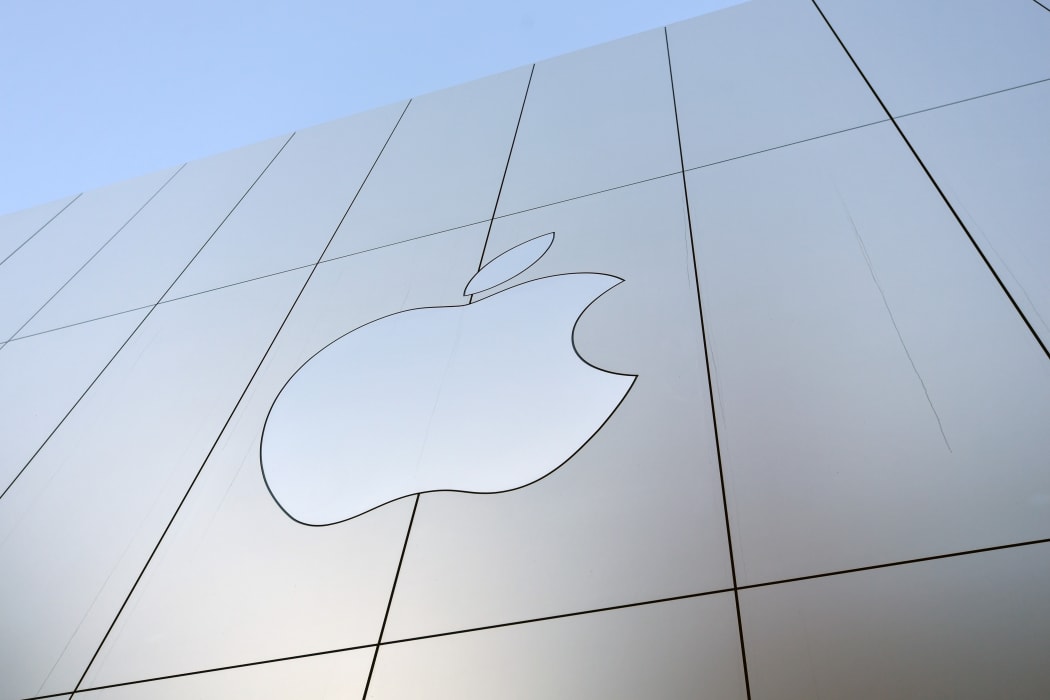 An Apple logo.