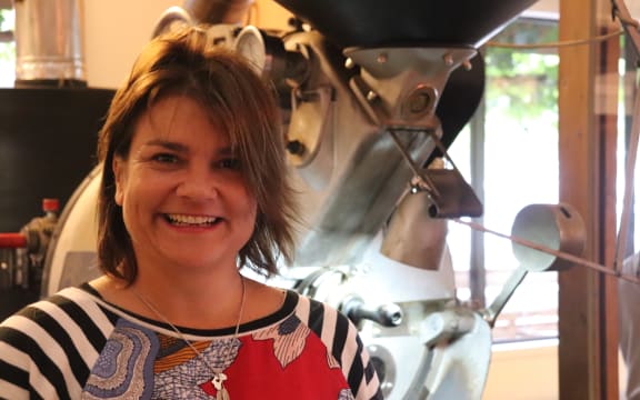 Linda Calder now works at Hawthorne Coffee.