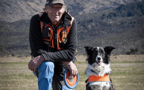 Ron Ealam and search and rescue dog Skyla