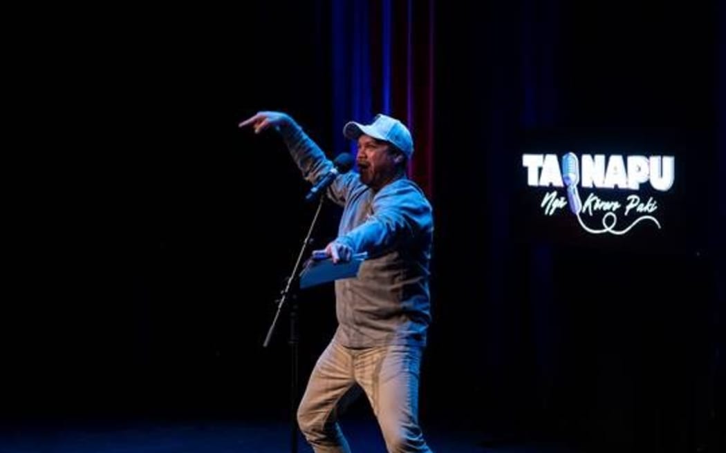 Tamati Waaka perfoming at Tainapu in Gisborne.