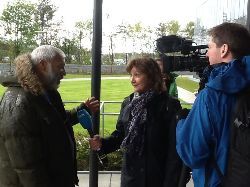Mike Smith being interviewed by the Norwegian public broadcaster.