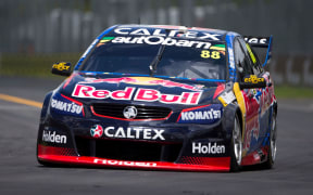 Jamie Whincup posted the fastest lap in practice at Pukekohe.