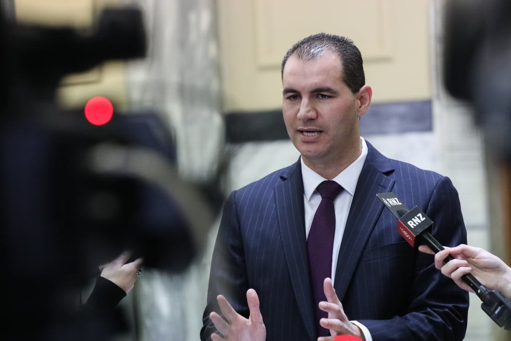 Jami-Lee Ross announces resignation and accuses his leader of electoral fraud.