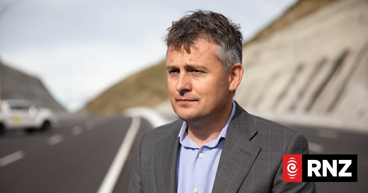 NZ PM Presses Transport Agency Boss Over Costs and Delays