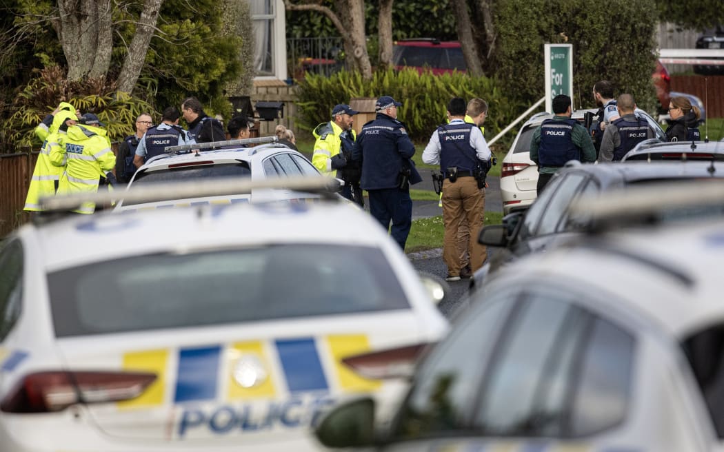 Police at the scene of a fatal shooting incident on Marvon Downs Avenue in Pakuranga. 
19 August 2024.
New Zealand Herald photograph by Jason Oxenham