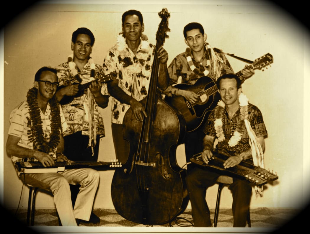 Bill Sevesi and Islanders
