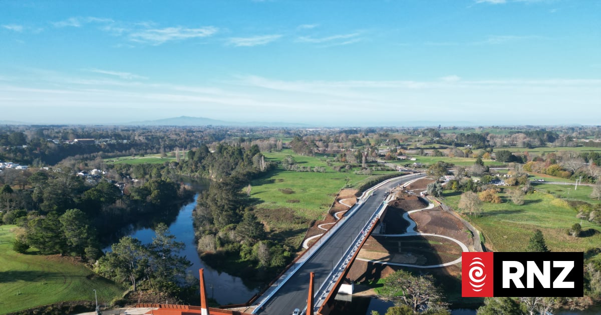 $166 million bridge linking Hamilton to new subdivision set to open | RNZ