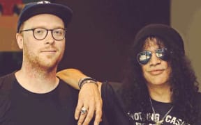 Music 101's Zac Arnold and Slash.