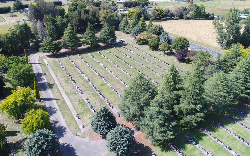 Mangaroa cemetery in Hastings.