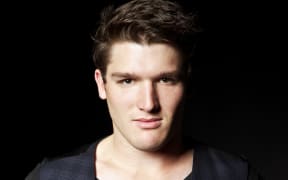 NZ tenor Jonathan Abernethy