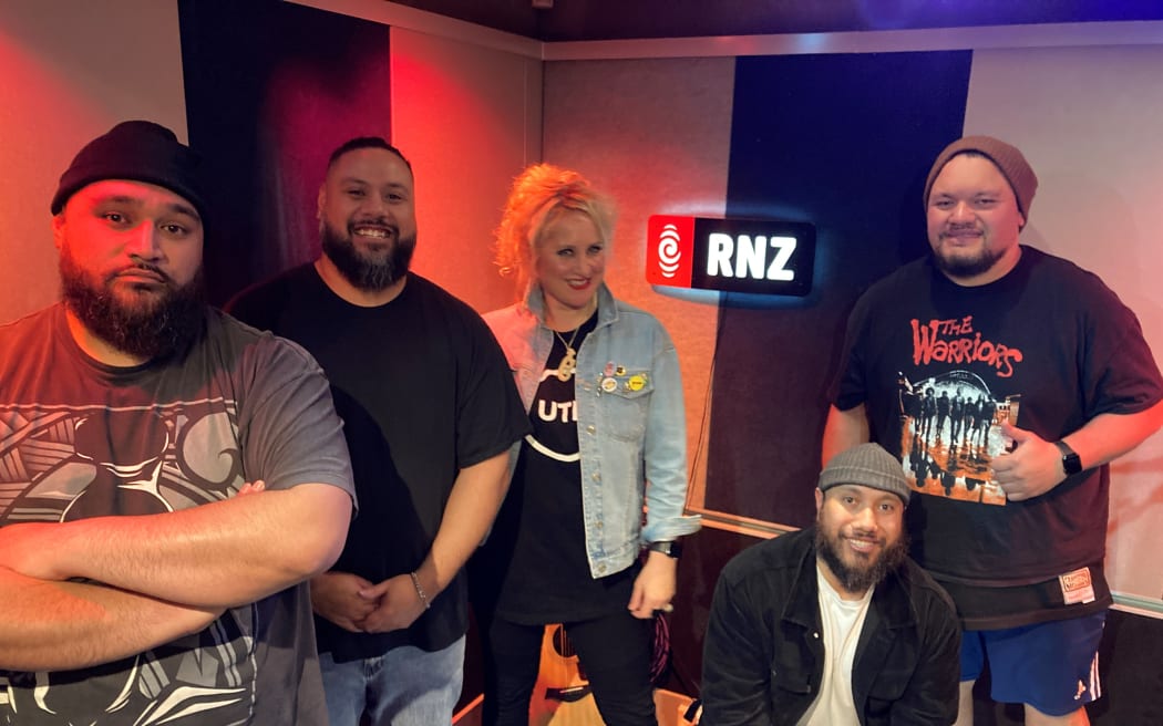Ainslee Allen and band