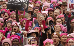 Gigantic crowd marches in Washington for women's rights in 2018