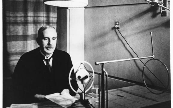 New Zealand atomic physicist Ernest Rutherford during a visit home to New Zealand in 1926. Photograph by courtesy of the Cawthorn Institute, Nelson, New Zealand.