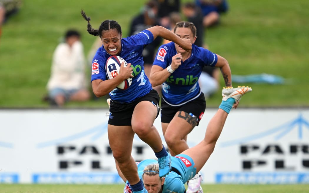 Sylvia Brunt of the Blues charges forward during the round one Super Rugby Aupiki match between Matatu and Blues.