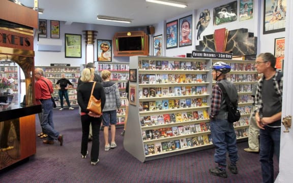 Alice in Videoland DVD shop