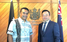 NZ High Commissioner to PNG, Philip Taula and the WHO rep in PNG DR Luo Dapeng
