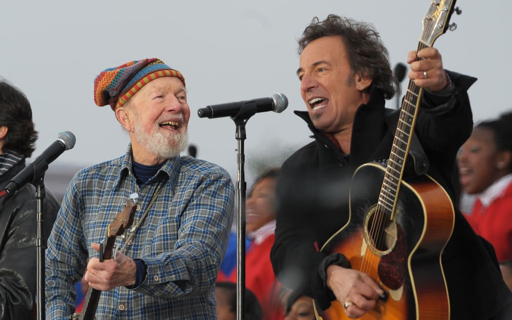 Pete Seeger and Bruce Springsteen perform at the Lincoln Memorial in January 2009.