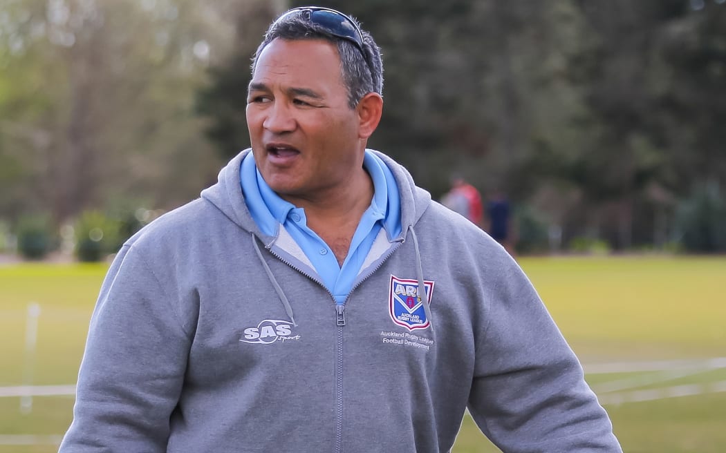 Duane Mann coaching at the National Secondary Schools Rugby League - Day 2, 3 September 2013.