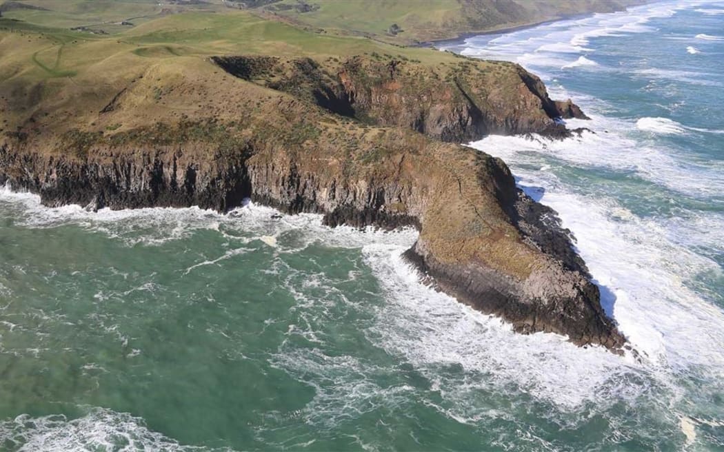 Papanui Point, Raglan.