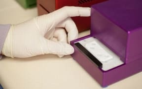 The Freedom4 portable diagnostic device.