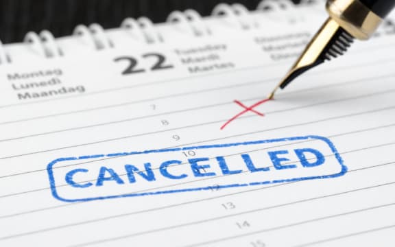 calendar with cancellation