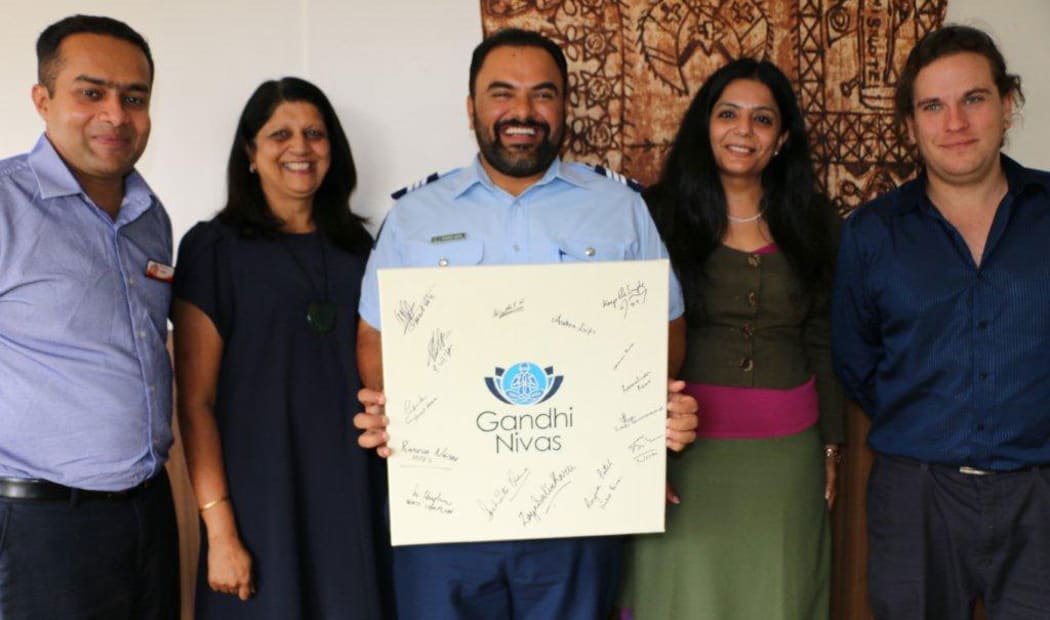 Sahaayta Counsellor Karthik Nandikoor, Ranjna Patel, Sergeant Gurpreet Singh Arora,Sucharita Varma, Sahaayta  and counsellor Lee.