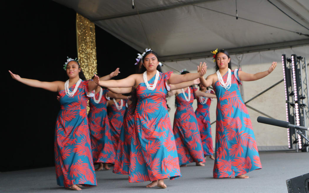 Avondale College Hawaiian group