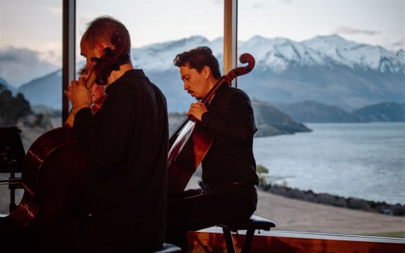 Cellist Ken Ichinose on stage.