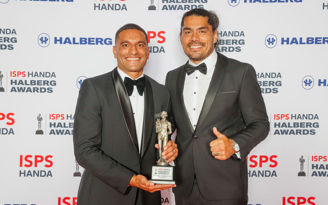 Warriors Tohu Harris and Marcelo Montoya accepted the Sporting moment of the year Award.