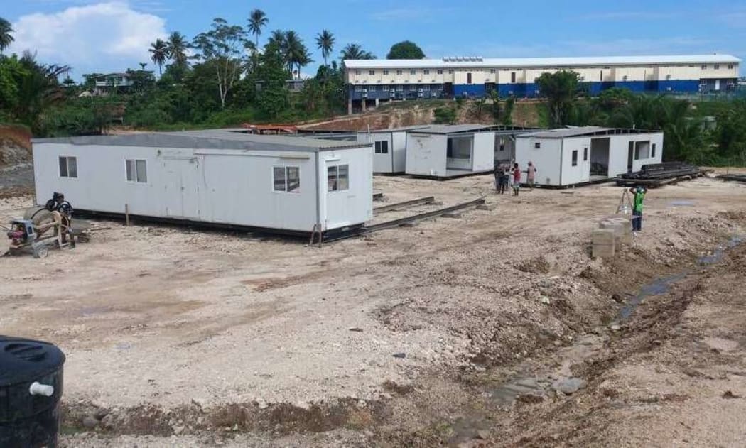 West Lorengau centre under construction in front of Hillside Haus, 24-11-17
