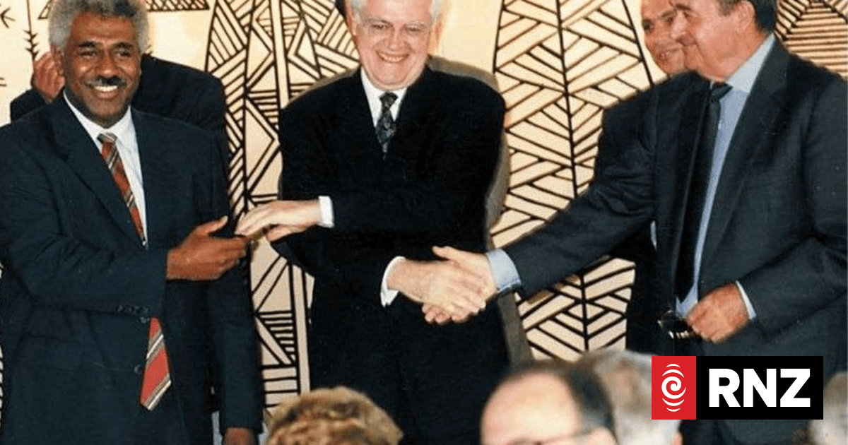 Tributes pour in for Lionel Jospin, the 'father' of the Nouméa Accord